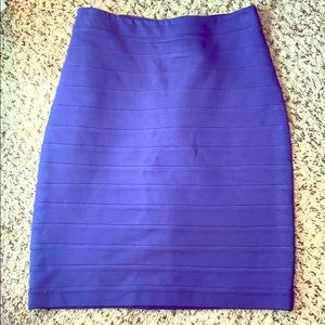 LIKE NEW Express Blue Mid-Length Form Fitting Skirt Size 2